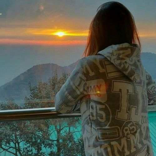 Alone Sad Girl Dp,  Alone Sad Girl Dp For Facebook, Sad Alone Girl Dp For Whatsapp 42