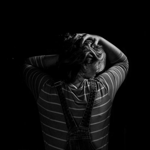 Alone Sad Girl Dp,  Alone Sad Girl Dp For Facebook, Sad Alone Girl Dp For Whatsapp 44