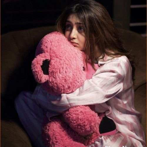 Alone Sad Girl Dp,  Alone Sad Girl Dp For Facebook, Sad Alone Girl Dp For Whatsapp 48