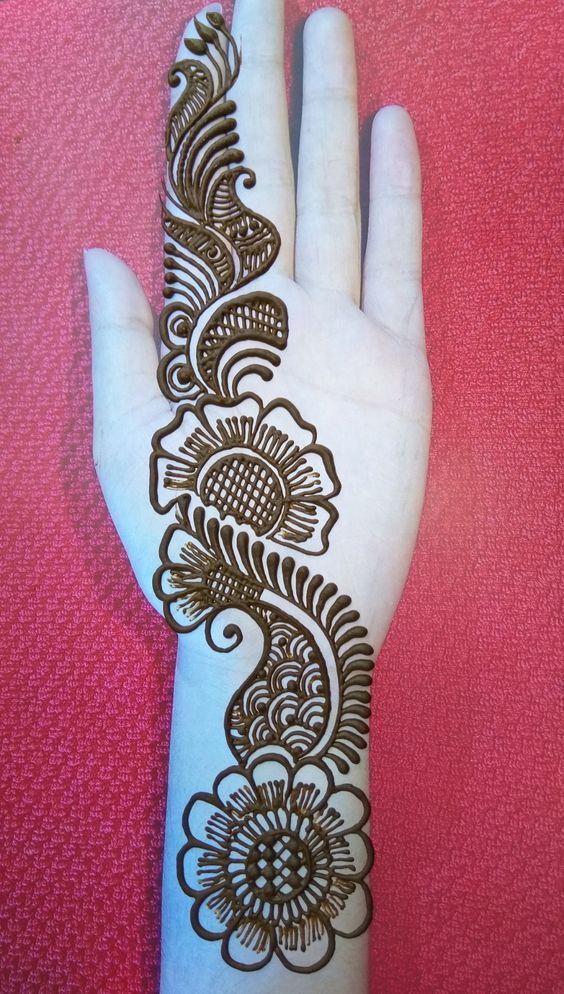 Simple Arabic Mehndi Design 2