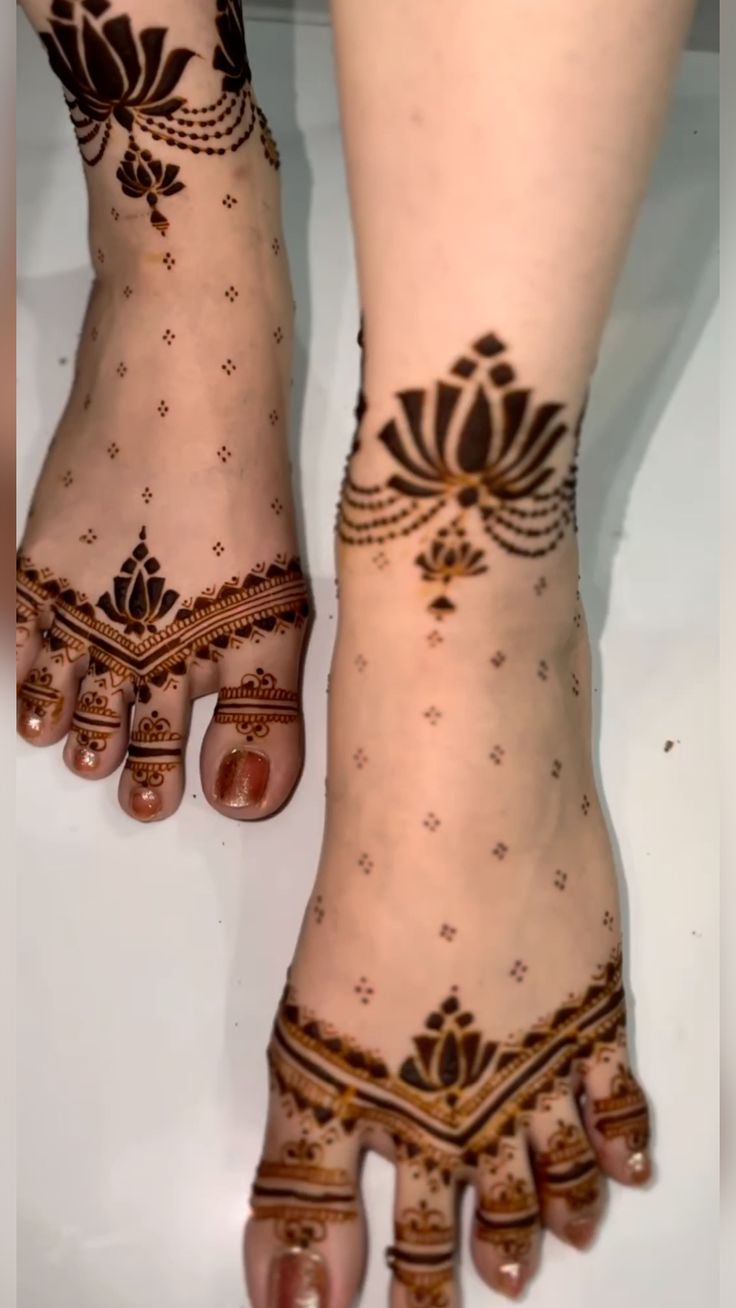Foot Mehndi Design Simple And Easy Photo 2