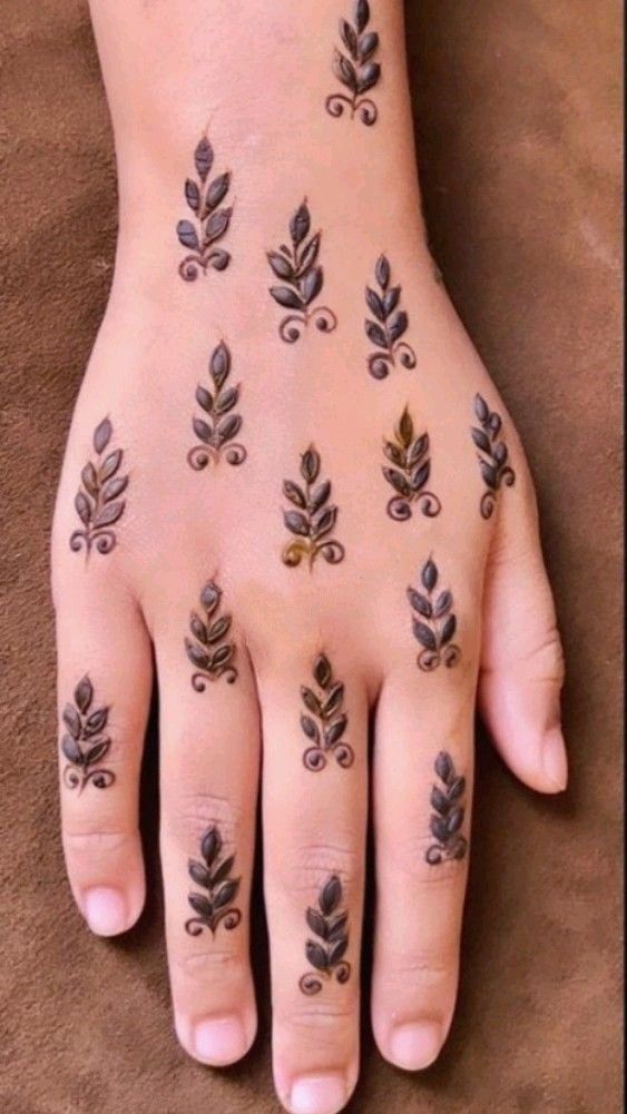 Front Hand Simple Mehndi Design 2