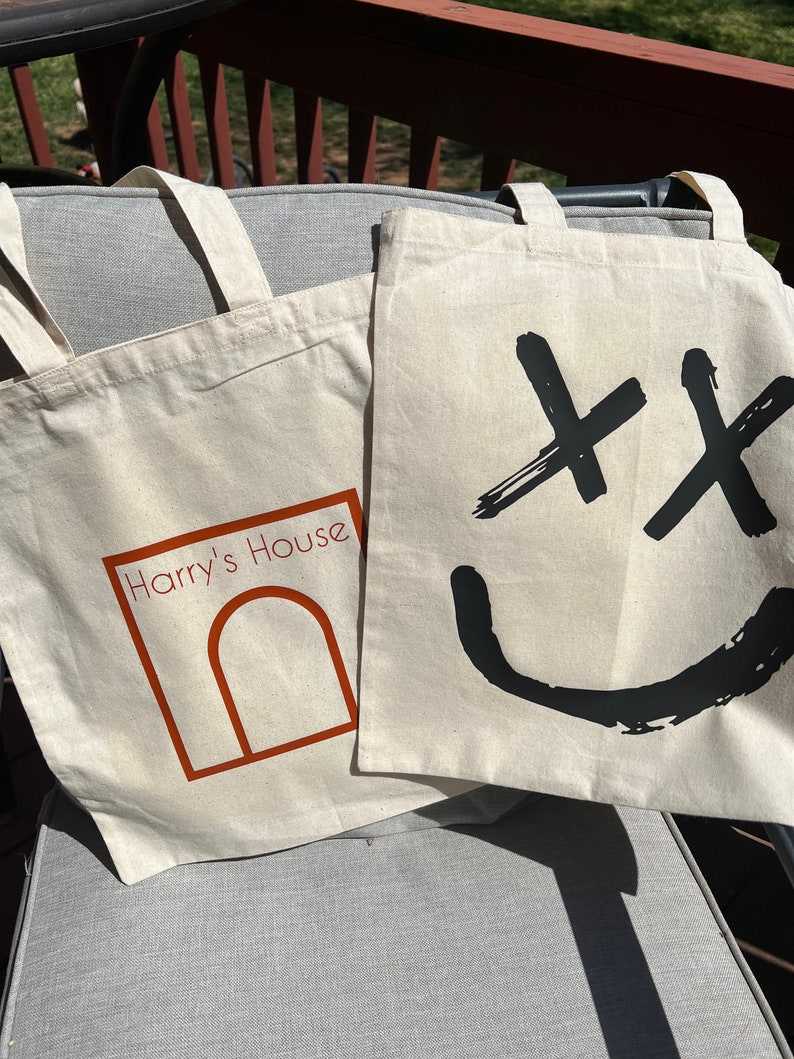 Harry Styles New Album 2022 Totebag, Harry's House Or Louis Tomlinson Smiley Totebag#1