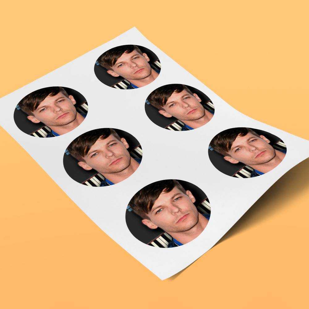  Louis Tomlinson Gift Set Drawstring Bag Louis Tomlinson  Stickers Necklace Bracelet Button Pin Gifts for Children Teens Adults Fans  (A) : Clothing, Shoes & Jewelry