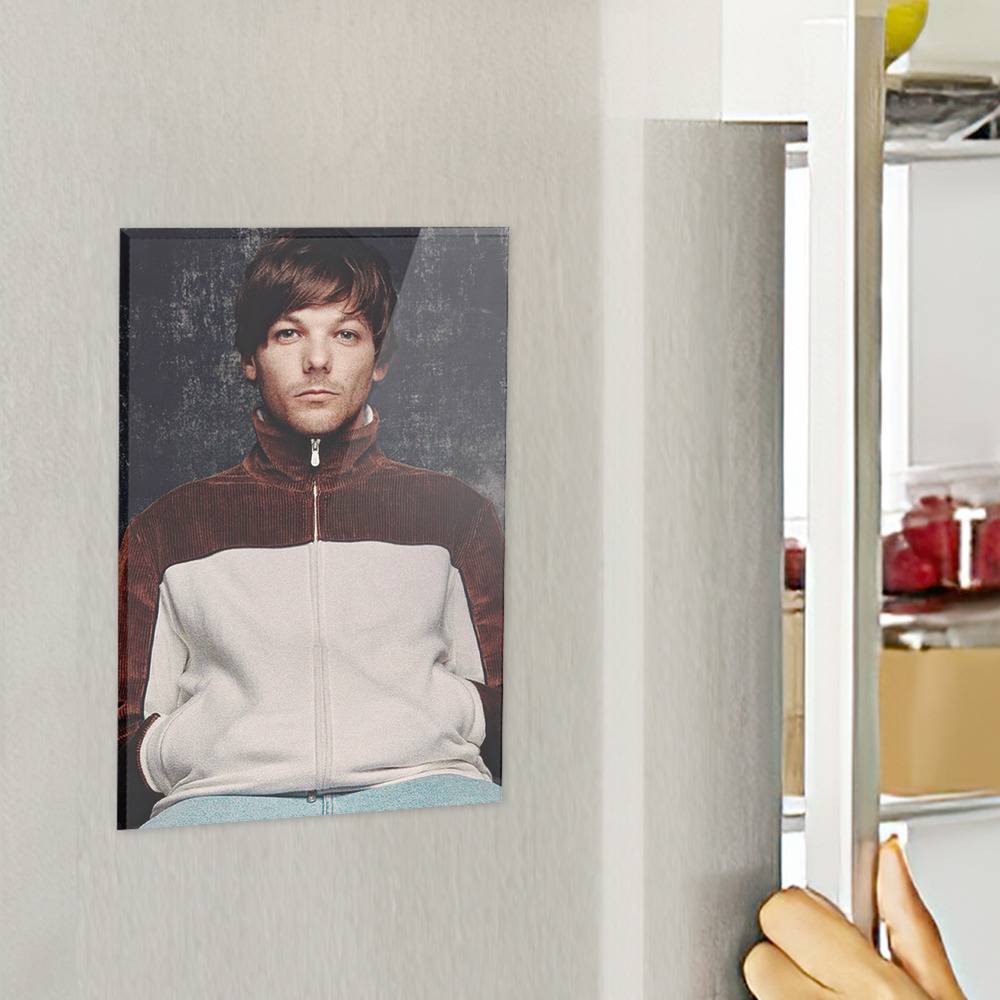 louis tomlinson--walls record Magnet for Sale by the-riles-files