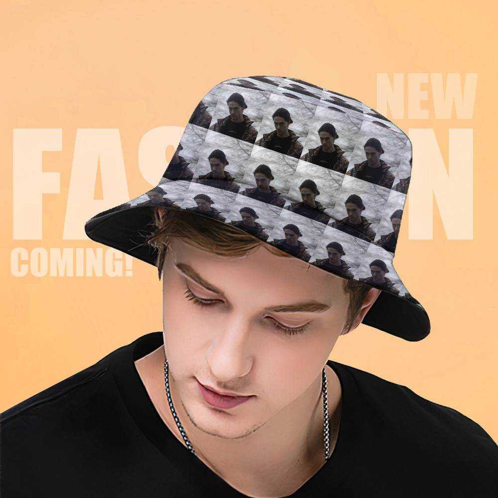 Bucket hat / Fisherman hat with African print - Black / white