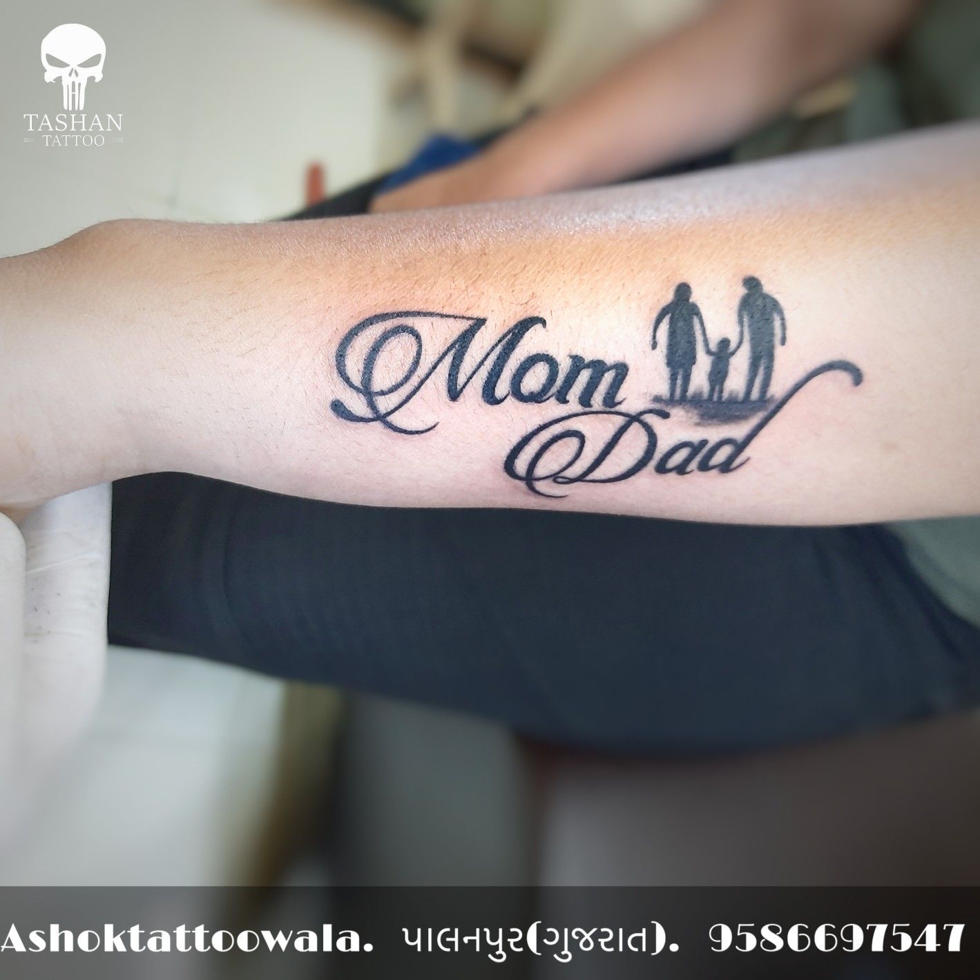 Maa Paa Tattoo, Mom Dad Tattoo On Hand For Girl