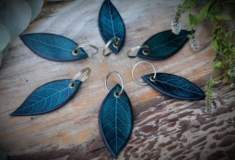 Blue leaf leather key holder Gifts for her and him Anniversary Gift Birthday Gift#1