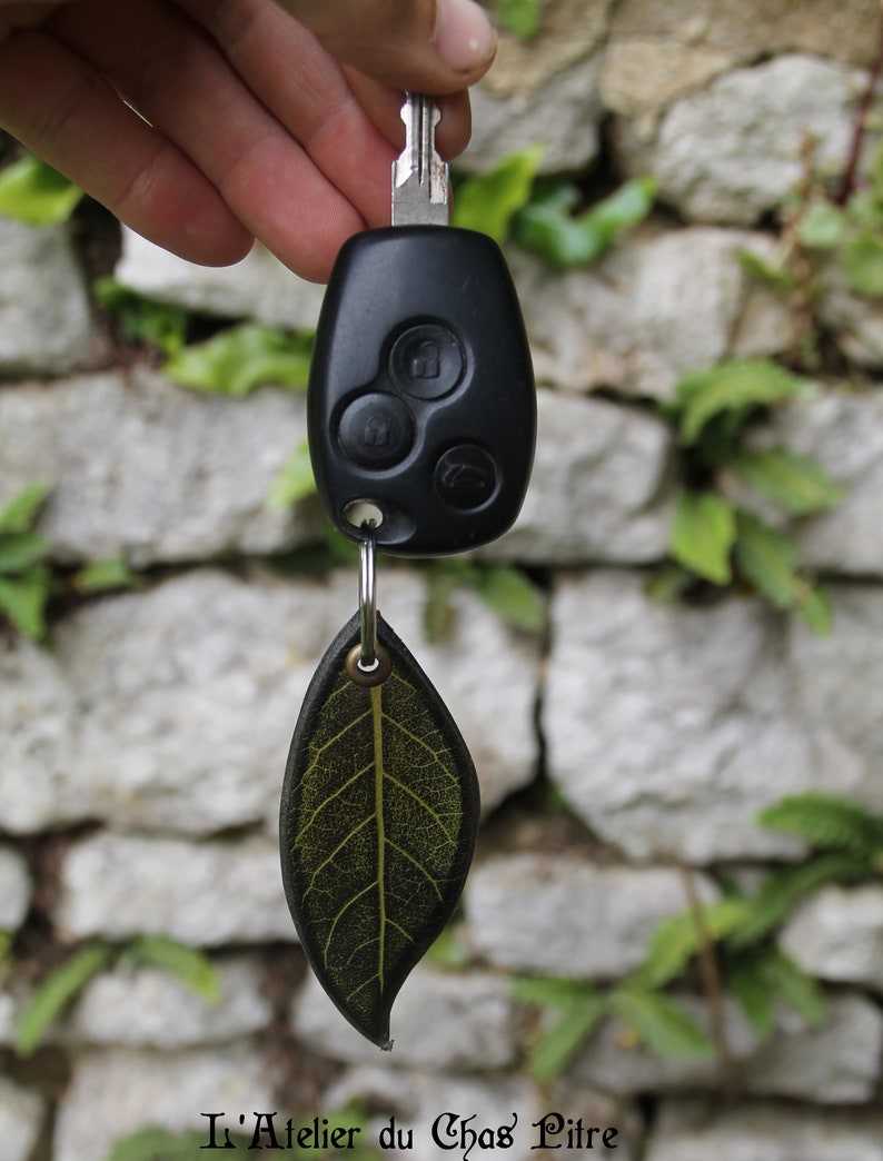 Blue leaf leather key holder Gifts for her and him Anniversary Gift Birthday Gift#3