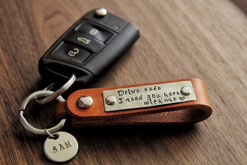 Personalized Leather Keychain Gifts for her and him Anniversary Gift Birthday Gift#1