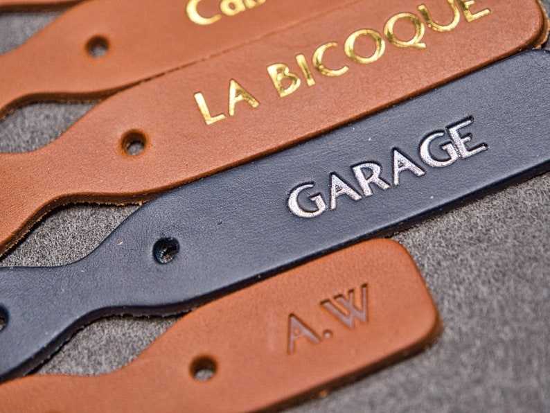 Custom Key Ring Gifts for her and him Anniversary Gift Birthday Gift#9