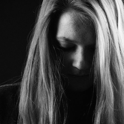 Sad Girl Dp, Girls Sad Dp 20