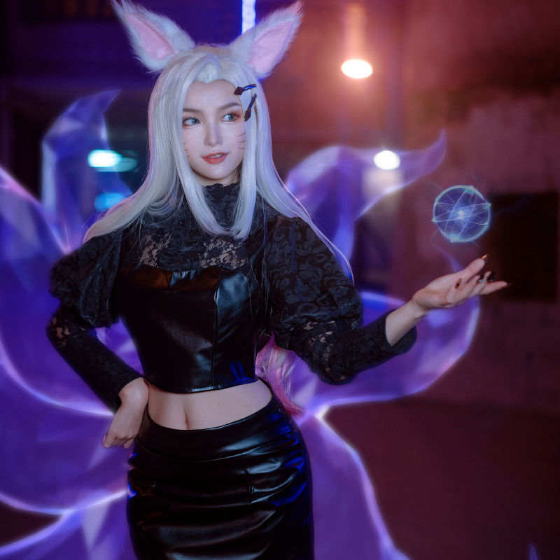 League of Legends cosplay