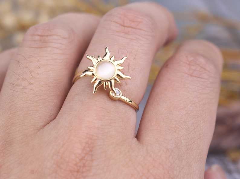 Spinner Ring, Stress Relief Gift by Impulse Modern
