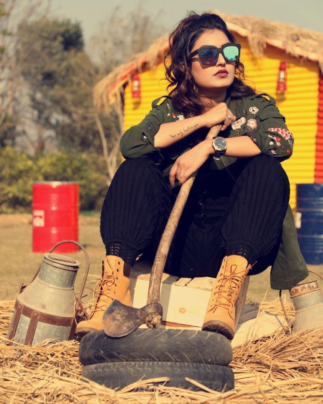 cool attitude dp of punjabi girl