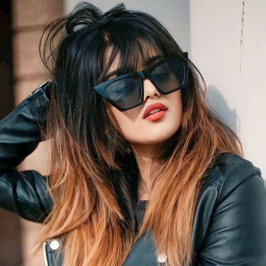 Stylish Dp For Girls,Stylish Cute Baby Girl Dp,Stylish Whatsapp Dp For Girl Image 100