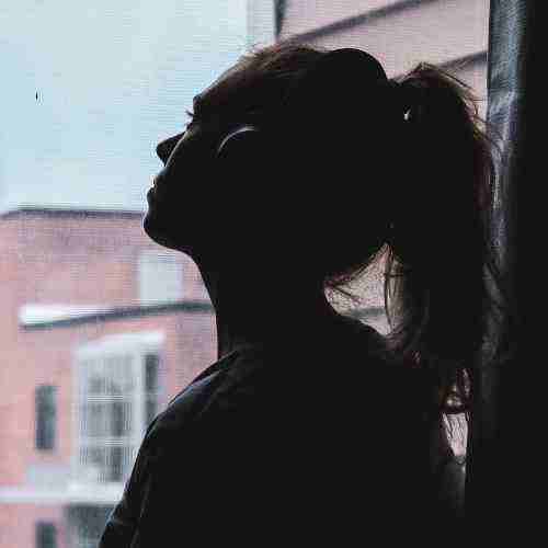 Sad Girl Dp Status, Sad Girl Dp