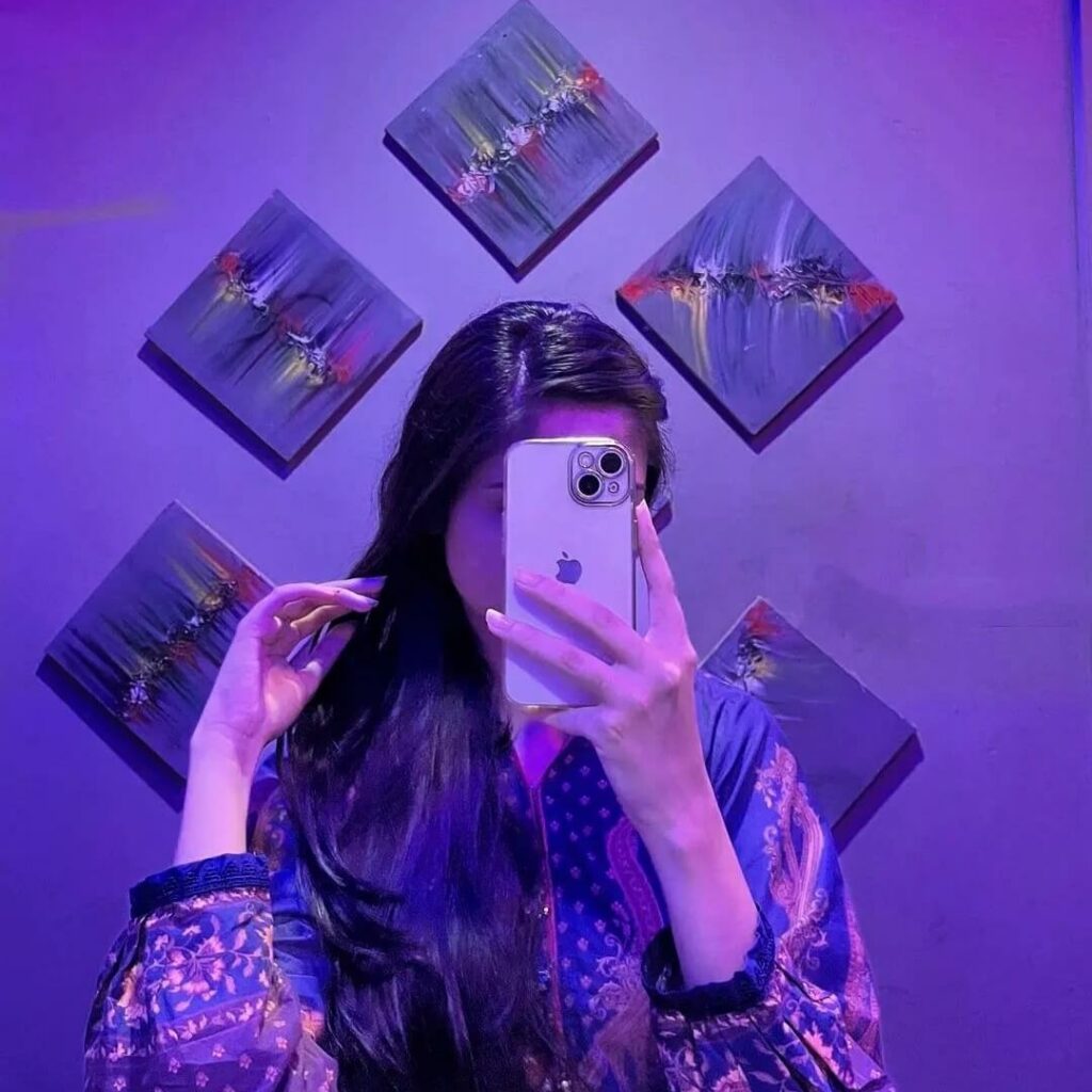 Stylish Dp For Girls,Stylish Cute Baby Girl Dp,Stylish Whatsapp Dp For Girl Image 134