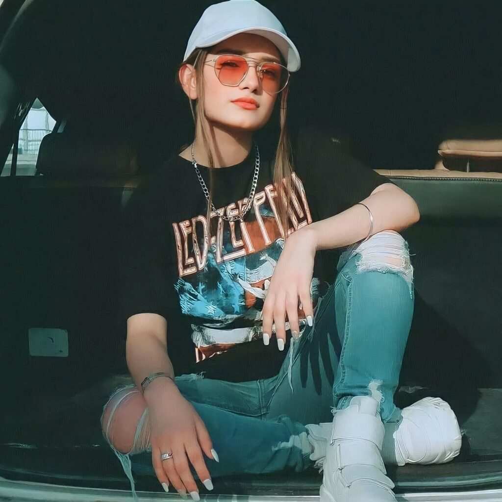 Stylish Dp For Girls,Stylish Cute Baby Girl Dp,Stylish Whatsapp Dp For Girl Image 73