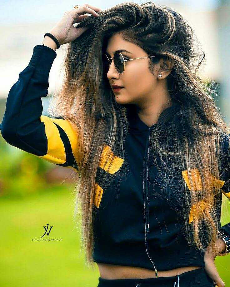 Stylish Dp For Girls,Stylish Cute Baby Girl Dp,Stylish Whatsapp Dp For Girl Image 174