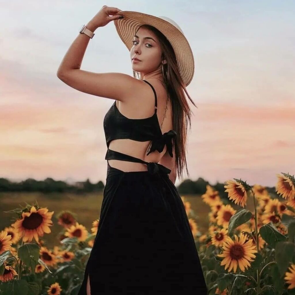 Stylish Dp For Girls,Stylish Cute Baby Girl Dp,Stylish Whatsapp Dp For Girl Image 139