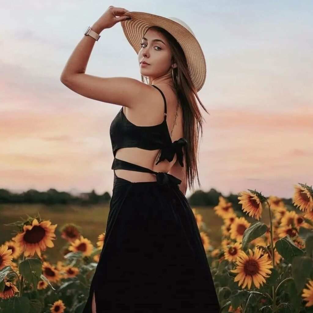 Stylish Dp For Girls,Stylish Cute Baby Girl Dp,Stylish Whatsapp Dp For Girl Image 139