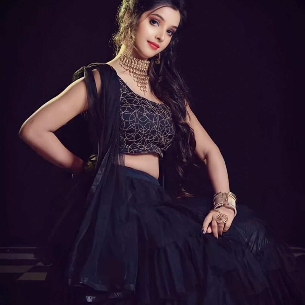 Stylish Dp For Girls,Stylish Cute Baby Girl Dp,Stylish Whatsapp Dp For Girl Image 109