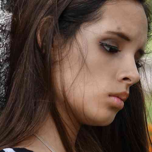 Sad Girl Dp For Whatsapp, Sad Girl Dp