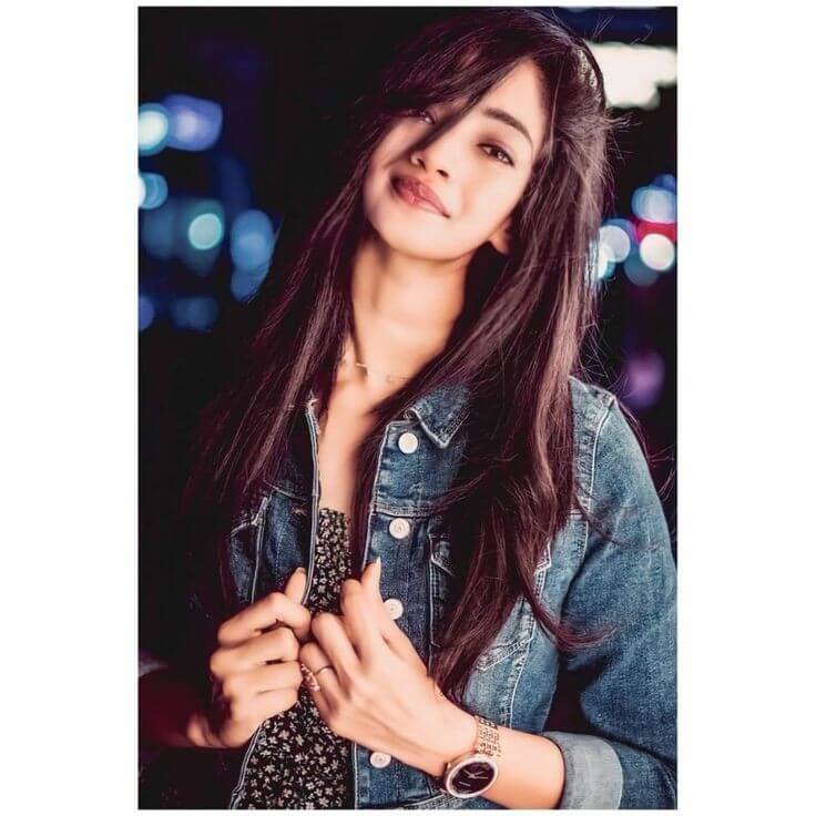 Stylish Dp For Girls,Stylish Cute Baby Girl Dp,Stylish Whatsapp Dp For Girl Image 203