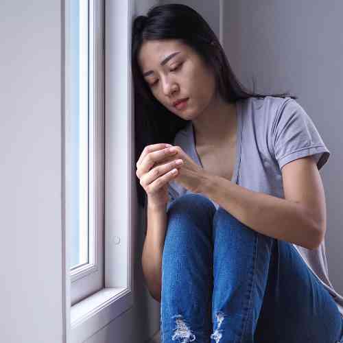 Sad Alone Girl Dp With Quotes, Sad Girl Dp