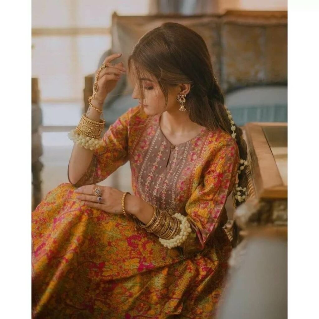 Stylish Dp For Girls,Stylish Cute Baby Girl Dp,Stylish Whatsapp Dp For Girl Image 155