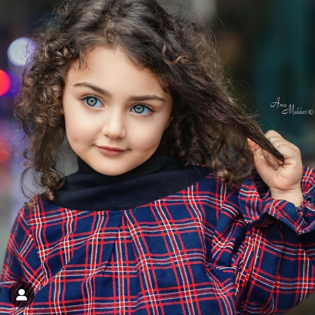 modern stylish cute dp for girls