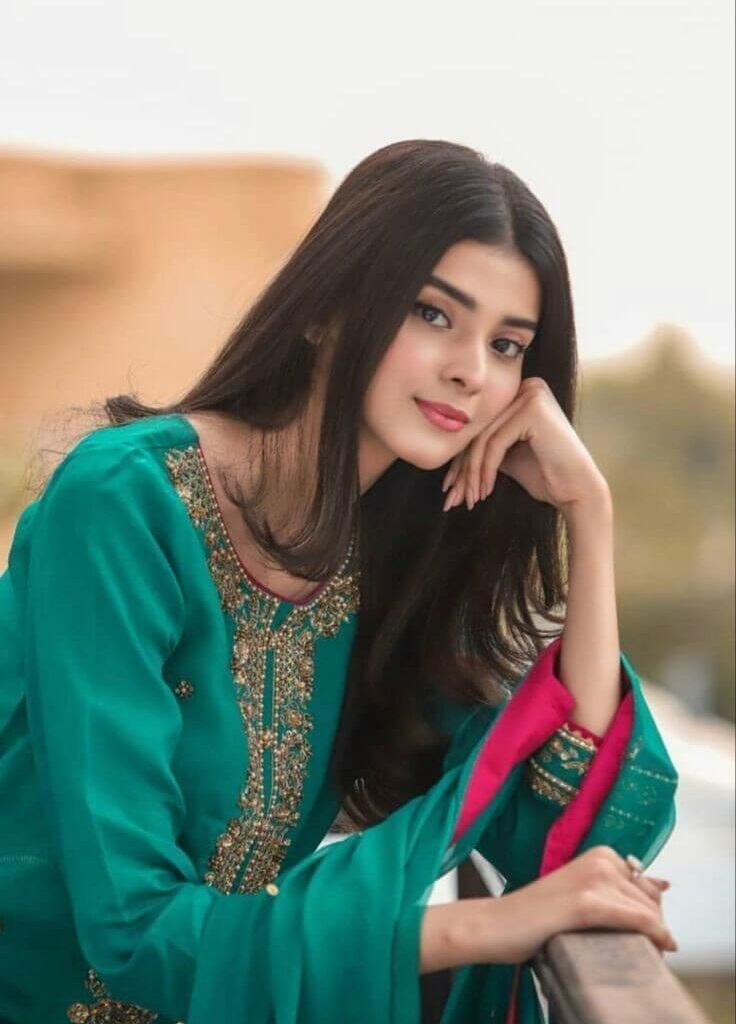 Stylish Dp For Girls,Stylish Cute Baby Girl Dp,Stylish Whatsapp Dp For Girl Image 199