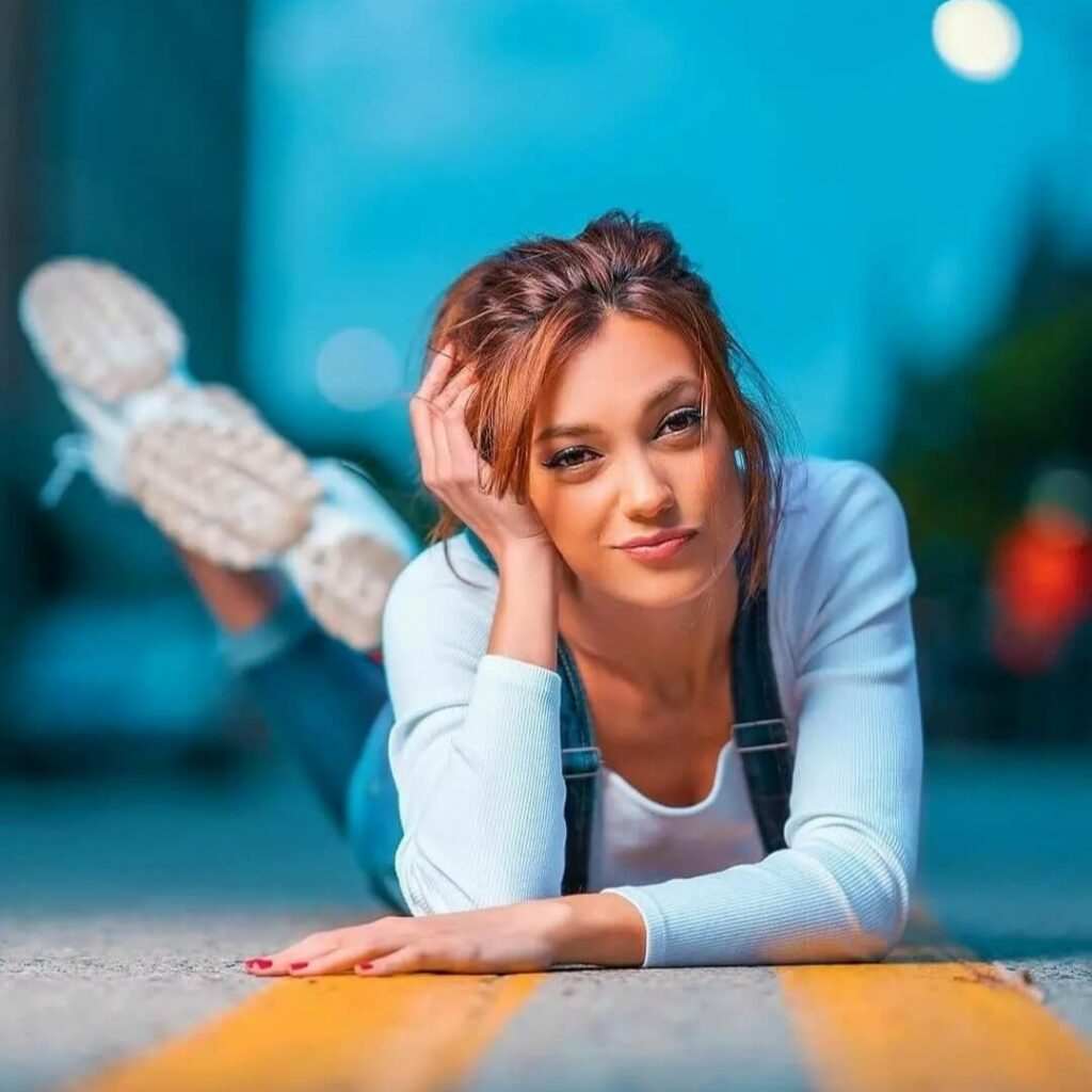 Stylish Dp For Girls,Stylish Cute Baby Girl Dp,Stylish Whatsapp Dp For Girl Image 142