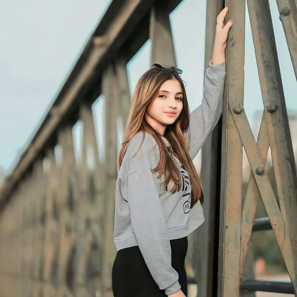 Stylish Dp For Girls,Stylish Cute Baby Girl Dp,Stylish Whatsapp Dp For Girl Image 77