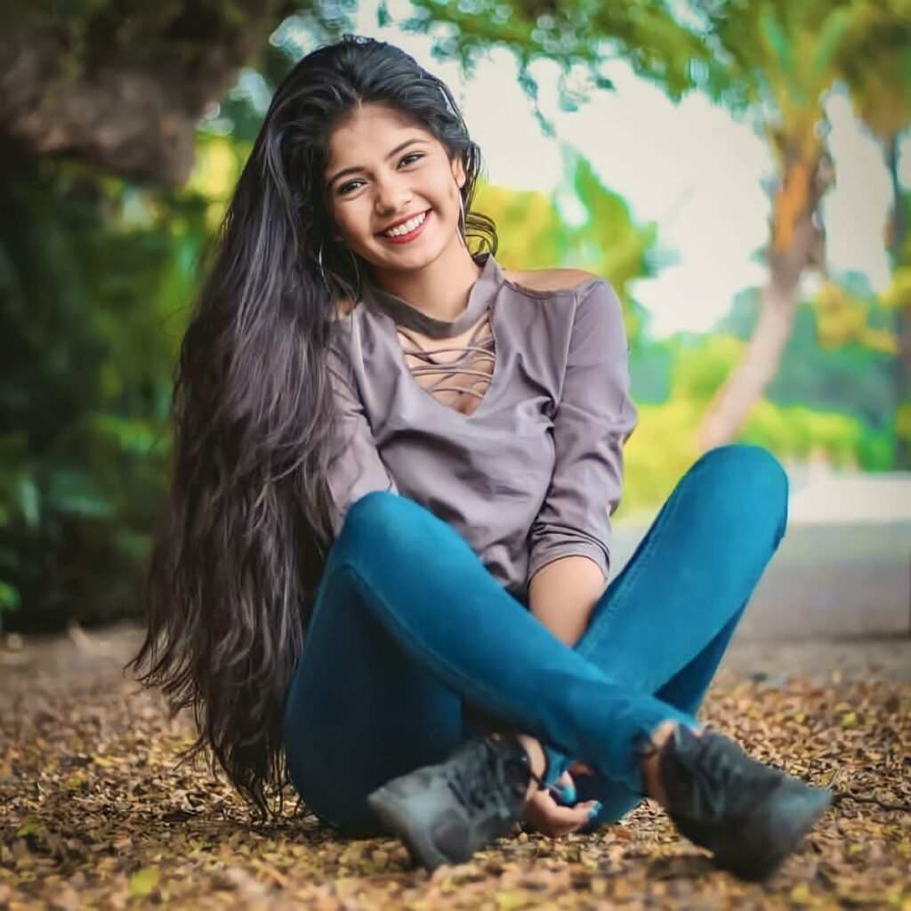 Stylish Dp For Girls,Stylish Cute Baby Girl Dp,Stylish Whatsapp Dp For Girl Image 69