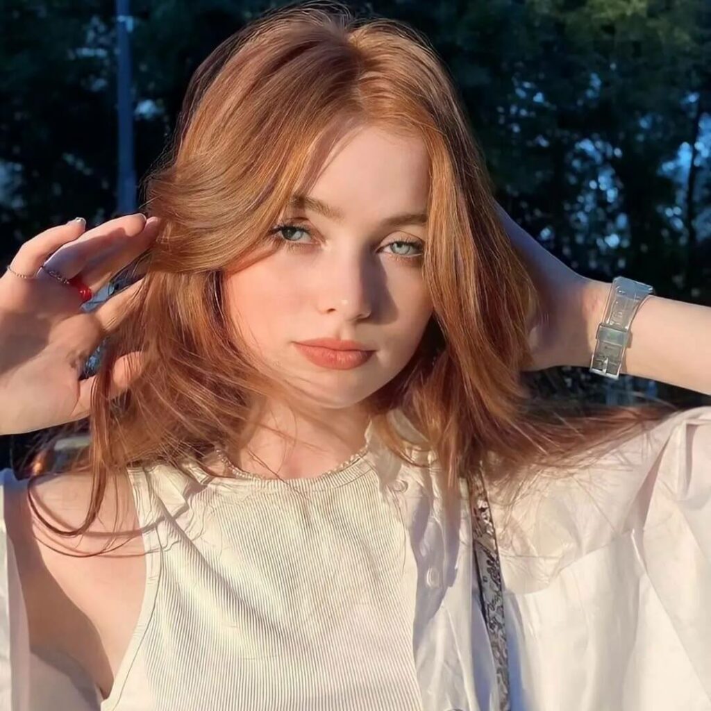 Stylish Dp For Girls,Stylish Cute Baby Girl Dp,Stylish Whatsapp Dp For Girl Image 131