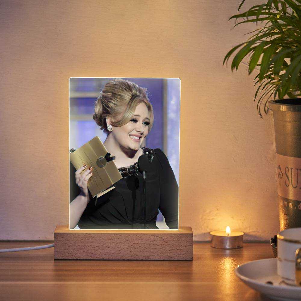 Adele Lamp Classic Celebrity Lamp with Wooden Base 