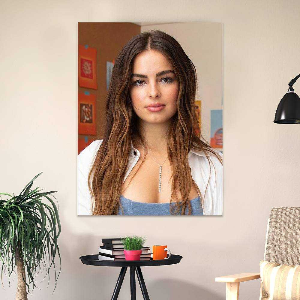 Addison Rae Internet Celebrity Poster Sexy Beautiful Plump Breasts (4)  Artworks Picture Print Poster Wall Art Painting Canvas Gift Decor Home  Posters Decorative 20x30inch(50x75cm) : : Home