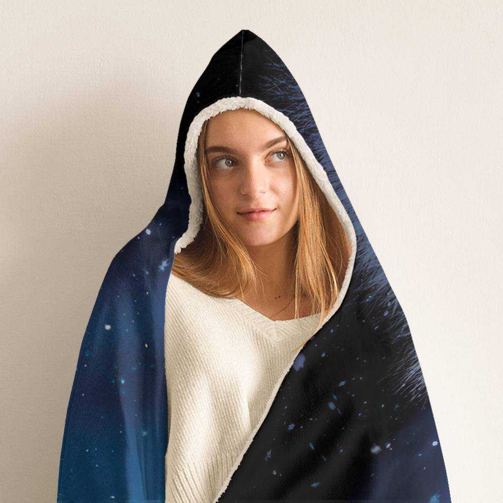 The grinch hooded online blanket