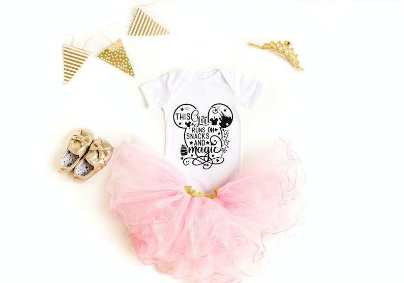 Christmas Mouse Head Outline Svg, This Girl Runs On Snacks And Magic Svg, , Digital Download#4