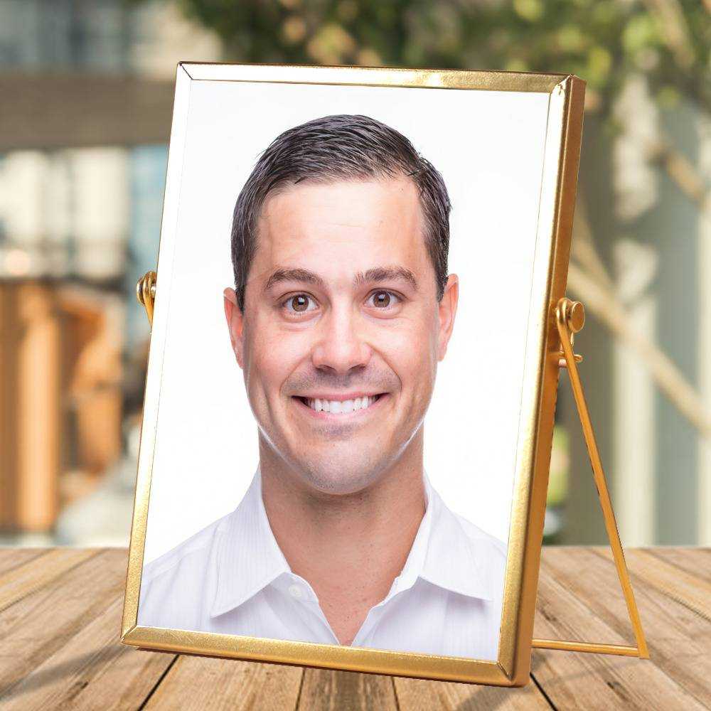 Braydon Price Plaque Classic Celebrity Plaque Personalities Creators by Braydon Price Plaque with Golden Frame
