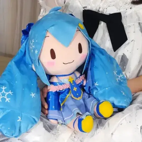 Hatsune Miku Plush | fumoplush.com